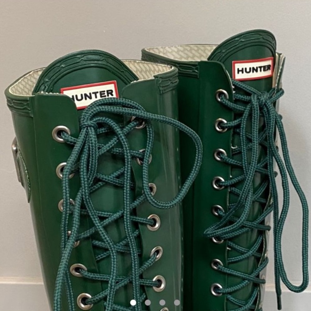 Hunter tall rain boots #puddleboots